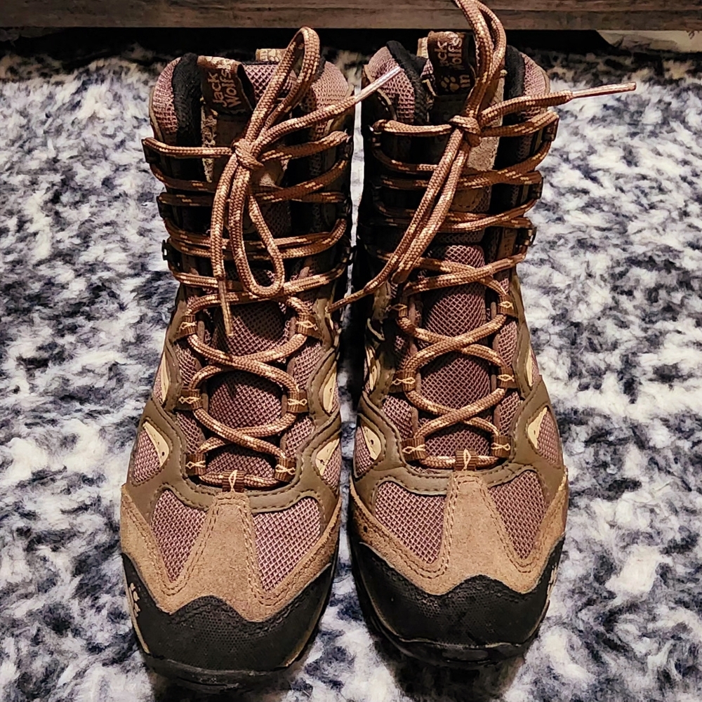 Jack Wolfskin women's hiking boots